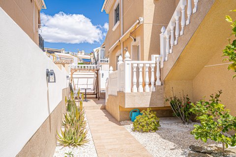 Villa till salu Alicante, Spanien 4 sovrum, 155 kvm. Nr. 126992 - foto 28