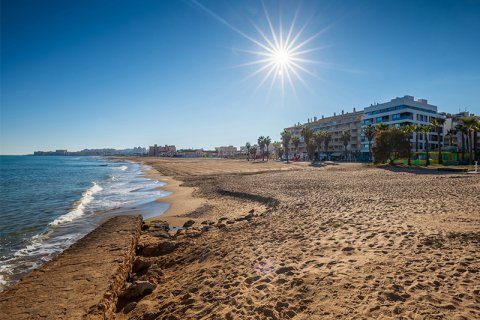 Apartment for sale Torrevieja, Alicante, Spain 2 bedrooms, 104 sq.m. No. 127751 - photo 3