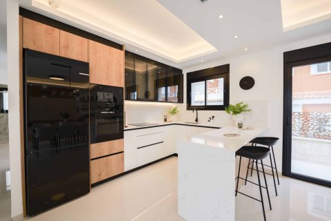 Villa till salu i Ciudad Quesada, Alicante, Spanien 3 sovrum, 288 kvm. Nr. 122805 - foto 26