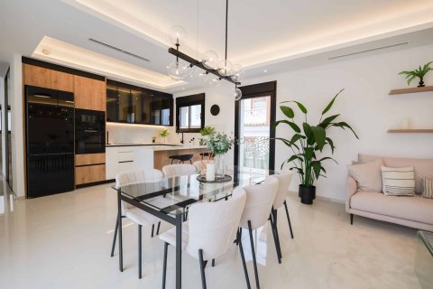 Villa till salu i Ciudad Quesada, Alicante, Spanien 3 sovrum, 288 kvm. Nr. 122805 - foto 23