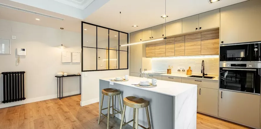 Dzīvoklis Madrid, Almeria, Spānijā 3 istabas, 139 m2 Nr. 130350