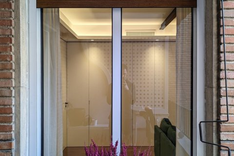 Apartment for sale Madrid, Spain 4 bedrooms, 185 sq.m. No. 120397 - photo 9