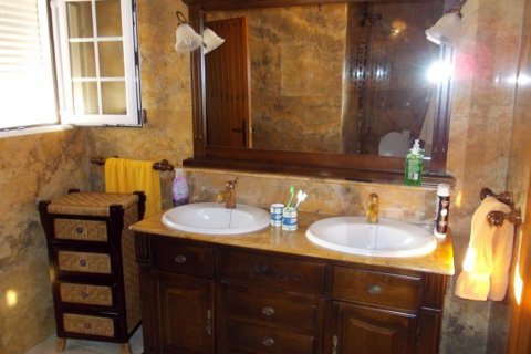 Villa zum Verkauf Alicante, Spanien 4 Schlafzimmer, 500 m2 Nr. 128911 - Foto 15