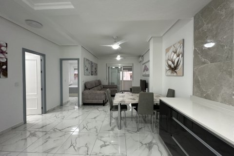 Apartment for sale Torrevieja, Alicante, Spain 2 bedrooms, 82 sq.m. No. 124882 - photo 8
