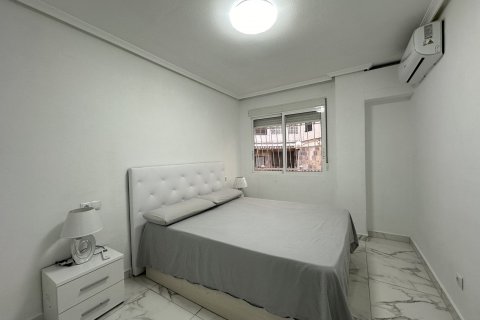 Apartment for sale Torrevieja, Alicante, Spain 2 bedrooms, 82 sq.m. No. 124882 - photo 14