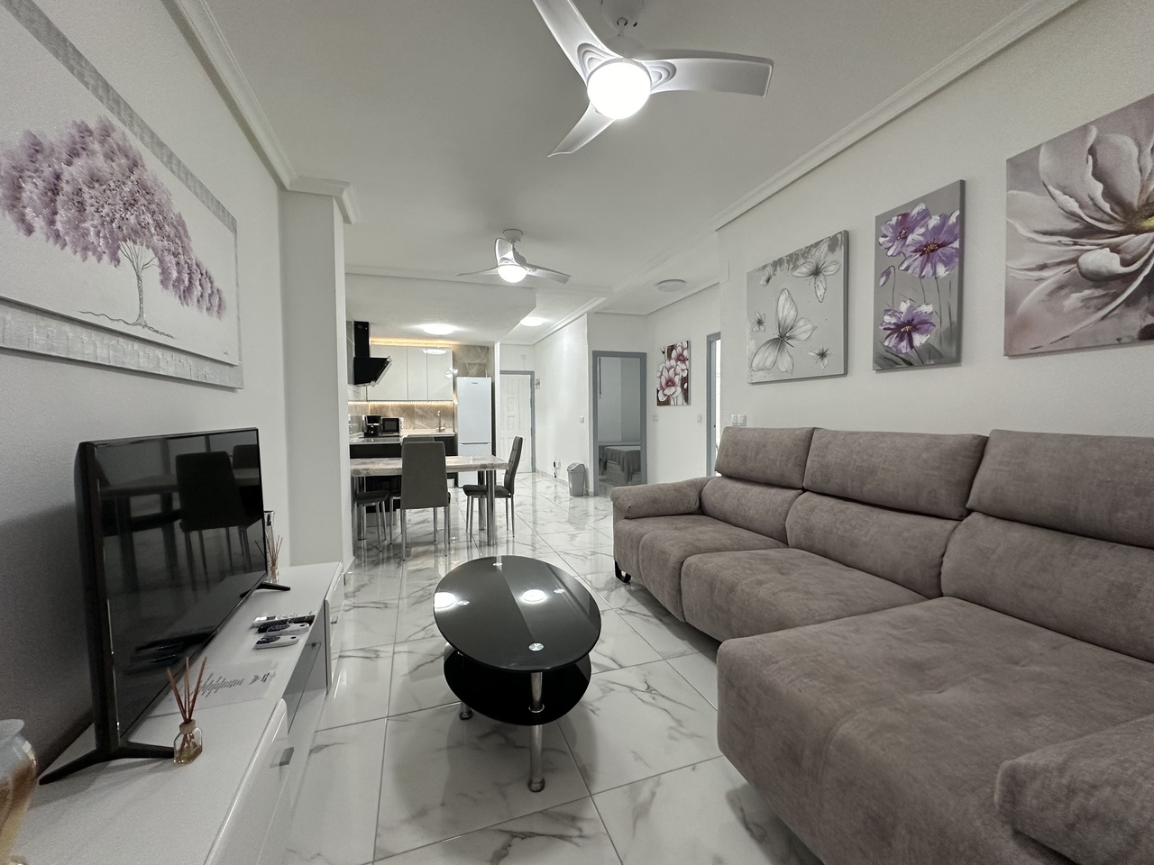 Apartamento en Torrevieja, Alicante, España 2 dormitorios, 82 m2 No. 124882