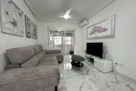 Apartment for sale Torrevieja, Alicante, Spain 2 bedrooms, 82 sq.m. No. 124882 - photo 1
