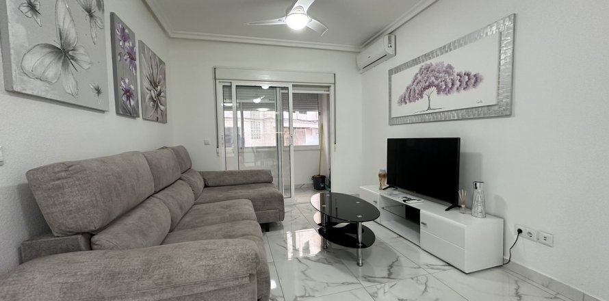 Apartment Torrevieja, Alicante, Spain 2 bedrooms, 82 sq.m. No. 124882