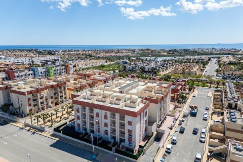 Huoneisto myytävänä Cabo Roig, Alicante, Espanja, 2 makuuhuonetta, 69 m2 No. 124879 - kuva 3