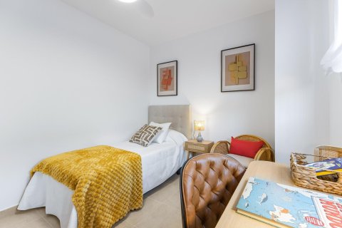 Huoneisto myytävänä Cabo Roig, Alicante, Espanja, 2 makuuhuonetta, 69 m2 No. 124879 - kuva 28