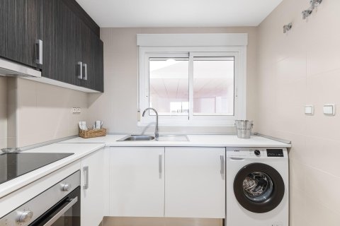 Huoneisto myytävänä Cabo Roig, Alicante, Espanja, 2 makuuhuonetta, 69 m2 No. 124879 - kuva 18