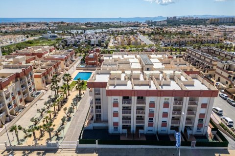 Huoneisto myytävänä Cabo Roig, Alicante, Espanja, 2 makuuhuonetta, 69 m2 No. 124879 - kuva 9