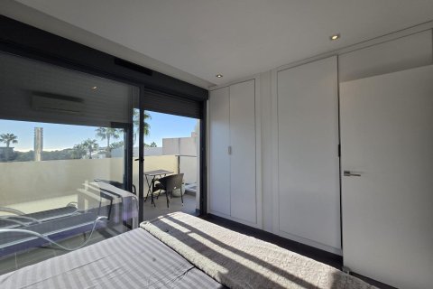 Villa for sale in Villamartin, Alicante, Spain 3 bedrooms, 180 sq.m. No. 129644 - photo 17