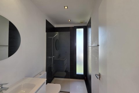 Villa for sale in Villamartin, Alicante, Spain 3 bedrooms, 180 sq.m. No. 129644 - photo 15