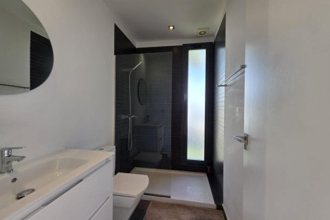 Villa for sale in Villamartin, Alicante, Spain 3 bedrooms, 180 sq.m. No. 129644 - photo 14