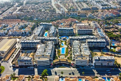 Продажа квартиры Аликанте, Испания 2 спальни, 74м2 №129642 - фото 26
