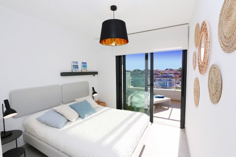 Продажа квартиры Аликанте, Испания 2 спальни, 74м2 №129642 - фото 4