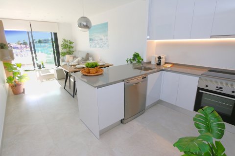 Продажа квартиры Аликанте, Испания 2 спальни, 74м2 №129642 - фото 16
