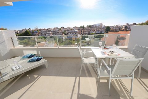Продажа квартиры Аликанте, Испания 2 спальни, 74м2 №129642 - фото 8