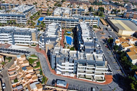 Продажа квартиры Аликанте, Испания 2 спальни, 74м2 №129642 - фото 5