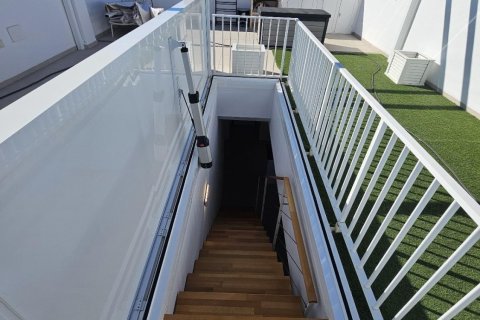 Huoneisto myytävänä Playa Flamenca II, Alicante, Espanja, 2 makuuhuonetta, 80 m2 No. 129645 - kuva 15