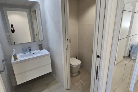 Huoneisto myytävänä Playa Flamenca II, Alicante, Espanja, 2 makuuhuonetta, 80 m2 No. 129645 - kuva 18