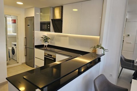 Huoneisto myytävänä Playa Flamenca II, Alicante, Espanja, 2 makuuhuonetta, 80 m2 No. 129645 - kuva 12