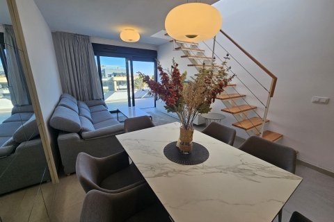 Huoneisto myytävänä Playa Flamenca II, Alicante, Espanja, 2 makuuhuonetta, 80 m2 No. 129645 - kuva 8