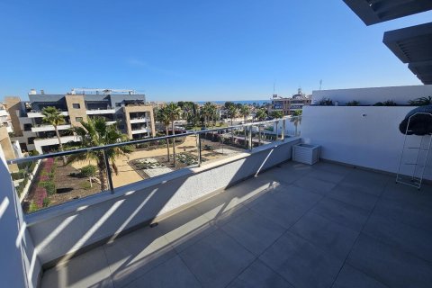 Huoneisto myytävänä Playa Flamenca II, Alicante, Espanja, 2 makuuhuonetta, 80 m2 No. 129645 - kuva 1