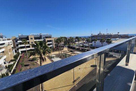 Huoneisto myytävänä Playa Flamenca II, Alicante, Espanja, 2 makuuhuonetta, 80 m2 No. 129645 - kuva 2