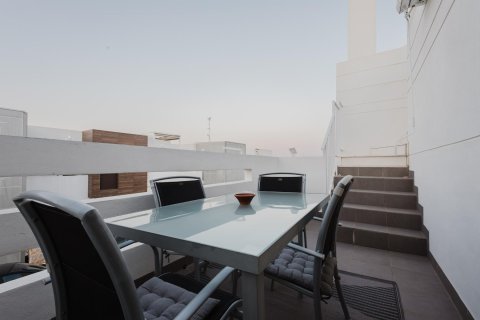 Apartment for sale Alicante, Spain 2 bedrooms, 125 sq.m. No. 129645 - photo 27