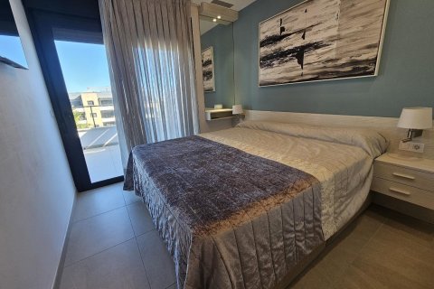 Huoneisto myytävänä Playa Flamenca II, Alicante, Espanja, 2 makuuhuonetta, 80 m2 No. 129645 - kuva 5