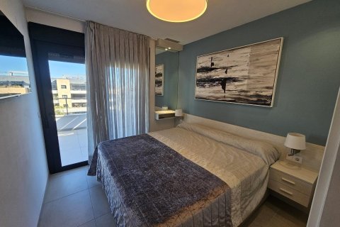 Huoneisto myytävänä Playa Flamenca II, Alicante, Espanja, 2 makuuhuonetta, 80 m2 No. 129645 - kuva 7
