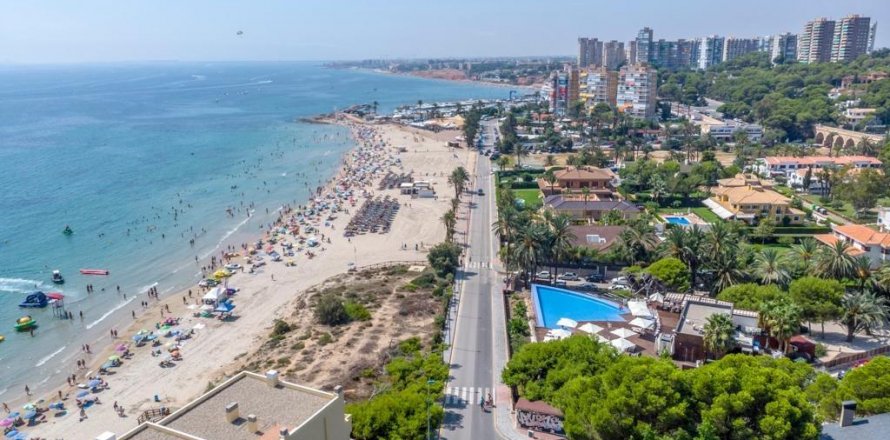 Apartment Dehesa De Campoamor, Alicante, Spain 3 bedrooms, 100 sq.m. No. 125287