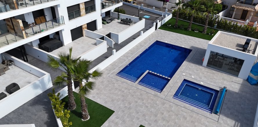 Dzīvoklis Alicante, Spānijā 2 istabas, 110 m2 Nr. 125284