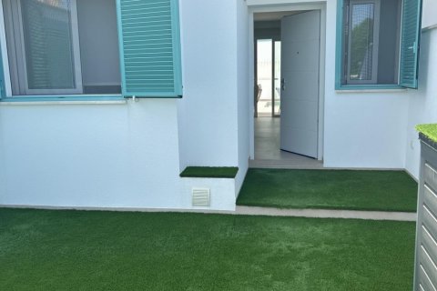 Bungalow for sale Pilar de la Horadada, Alicante, Spain 3 bedrooms, 90 sq.m. No. 125285 - photo 23