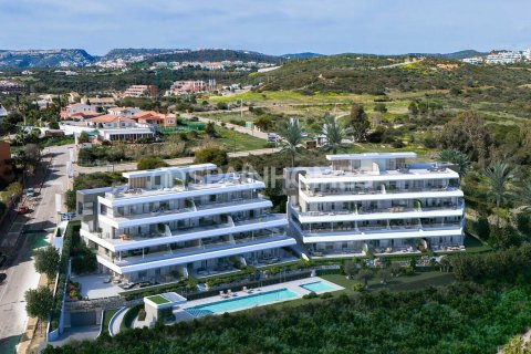 Apartment à vendre à Estepona, Malaga, Espagne, 2 chambres, 79 m2 No. 121032 - photo 3