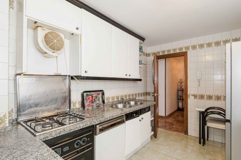 Продажа квартиры в Севилья, Испания 4 спальни, 149м2 №122052 - фото 21