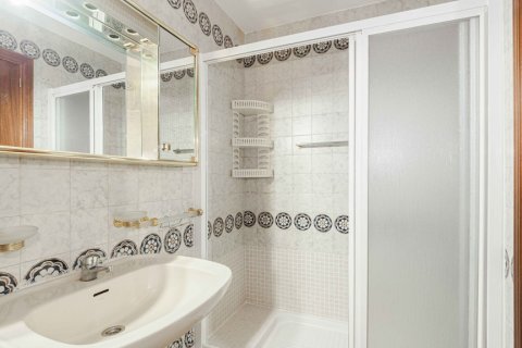 Продажа квартиры в Севилья, Испания 4 спальни, 149м2 №122052 - фото 14