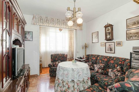 Продажа квартиры в Севилья, Испания 4 спальни, 149м2 №122052 - фото 9