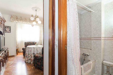 Продажа квартиры в Севилья, Испания 4 спальни, 149м2 №122052 - фото 16