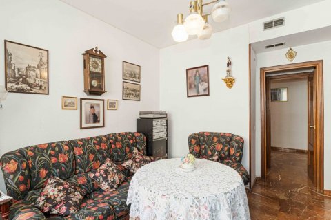 Продажа квартиры в Севилья, Испания 4 спальни, 149м2 №122052 - фото 10