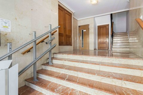 Продажа квартиры в Севилья, Испания 4 спальни, 149м2 №122052 - фото 28