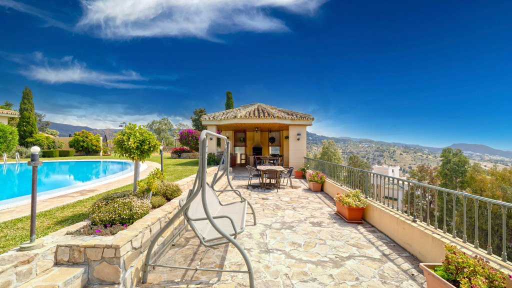 Villa en Málaga, España 7 dormitorios, 2068 m2 No. 122045