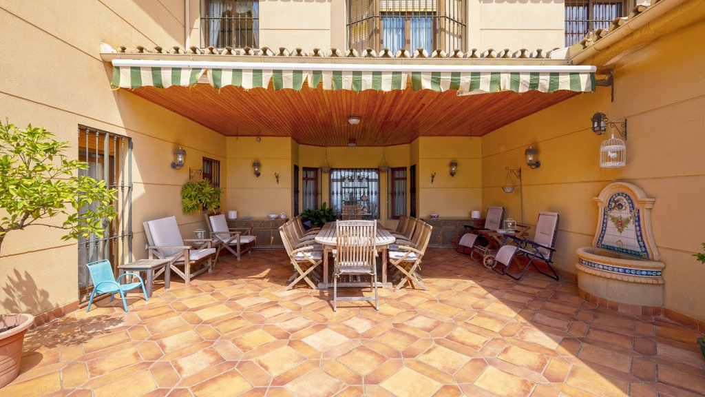 Villa en Málaga, España 7 dormitorios, 2068 m2 No. 122045