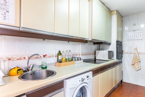 Dzīvoklis pārdošanā Madrid, Spānijā 4 istabas, 125 m2 Nr. 122050 - attēls 8
