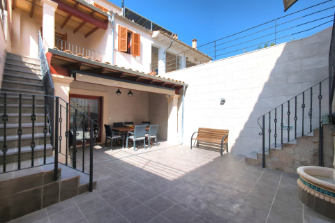 Townhouse for sale Llucmajor, Mallorca, Spain 3 bedrooms, 305 sq.m. No. 128276 - photo 2
