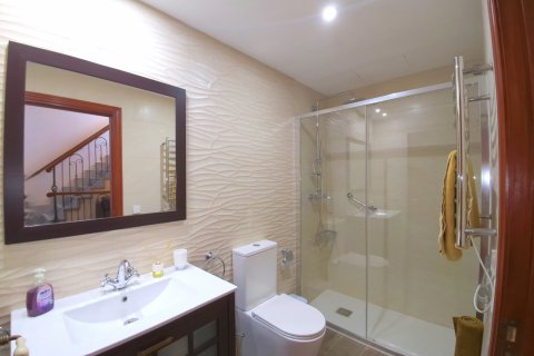Townhouse for sale Llucmajor, Mallorca, Spain 3 bedrooms, 305 sq.m. No. 128276 - photo 18