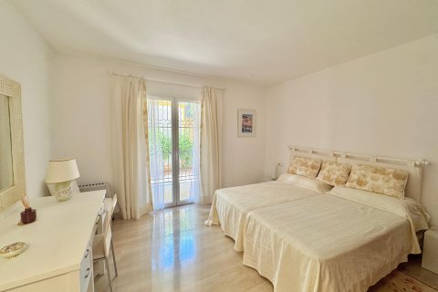 Apartment for sale Illetes (Ses), Mallorca, Spain 2 bedrooms, 117 sq.m. No. 128275 - photo 12