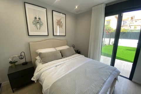Bungalow zum Verkauf Torrevieja, Alicante, Spanien 3 Schlafzimmer, 100 m2 Nr. 131843 - Foto 27